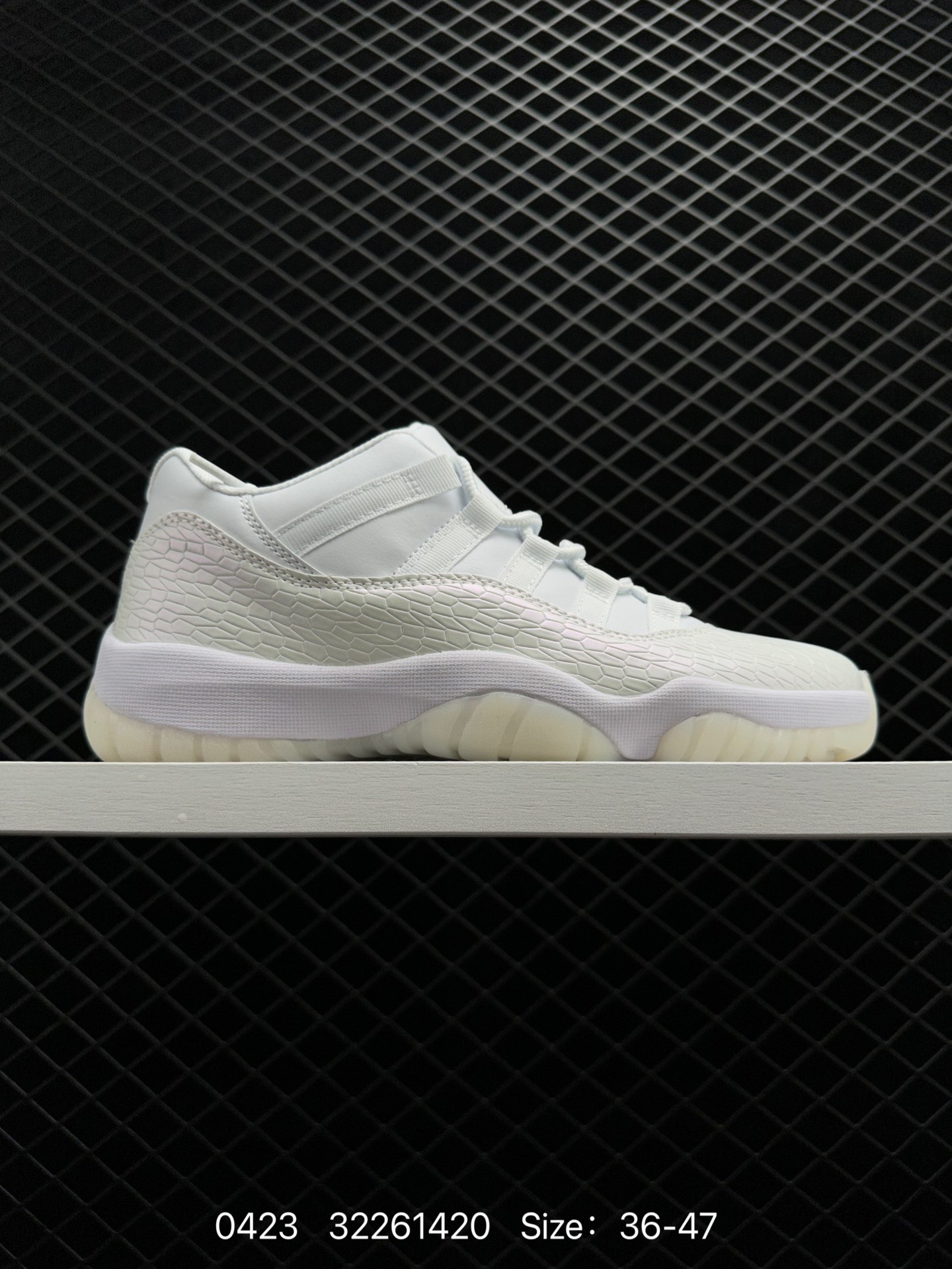 Air Jordan 11 Retro “Concord”